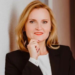 Dr. Katharina Lasota Heller