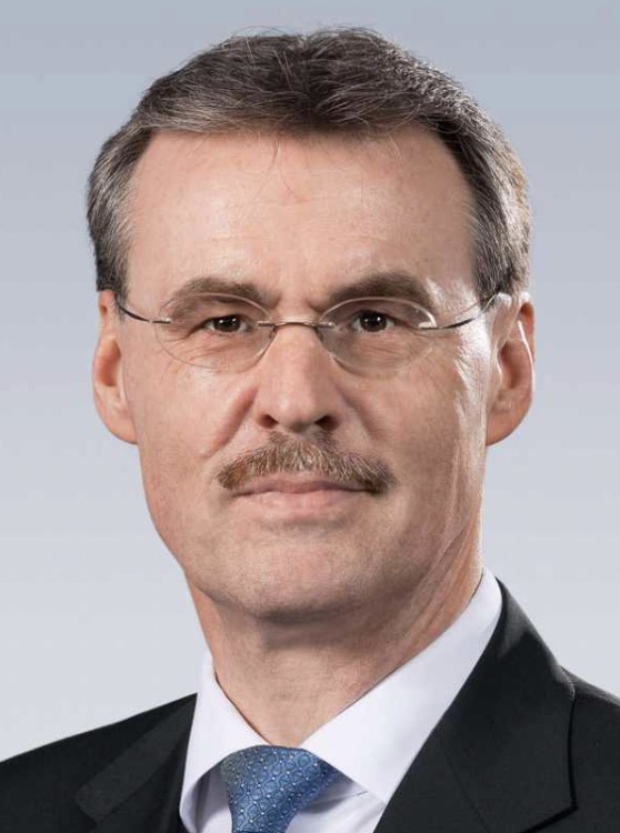 Dr. Bertram Hoffmann
